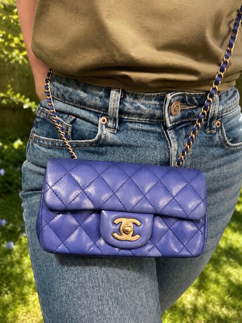 💙💙Chanel Quilted Lambskin Extra Mini Rectangular Flap Bag - Picture 3 of 12